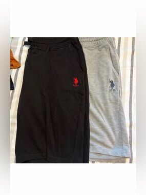 U.S. Polo Assn. Men’s Black & Gray Shorts | Medium‎